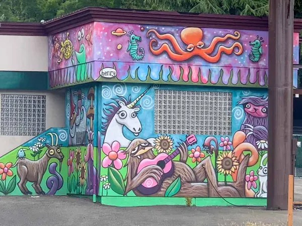 Untitled mural (1 of 4)
